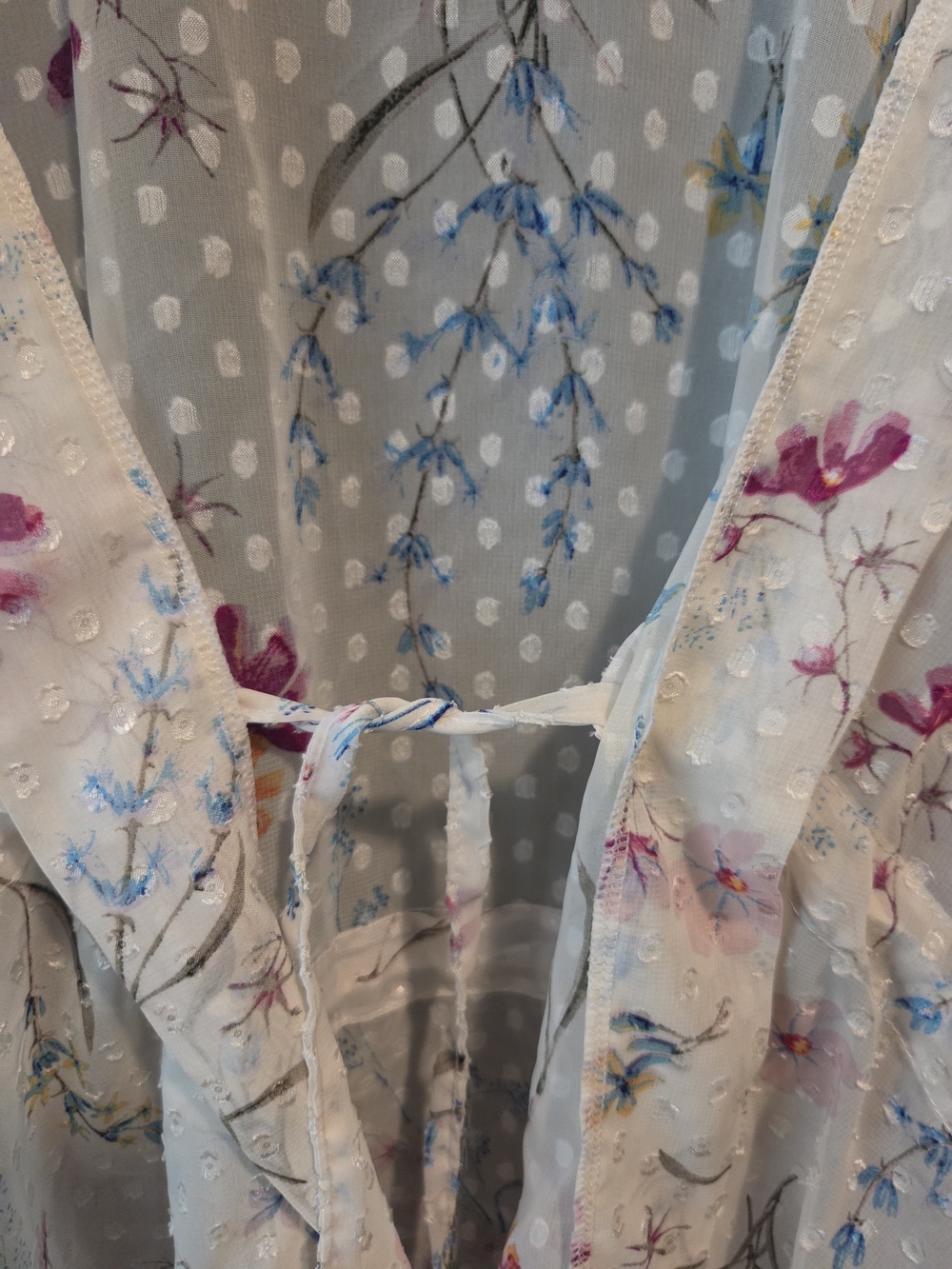 Women's Time and Tru Cream Sheer Kimono with Pink and Blue Flowers ~ One Size - Picture 4 of 9